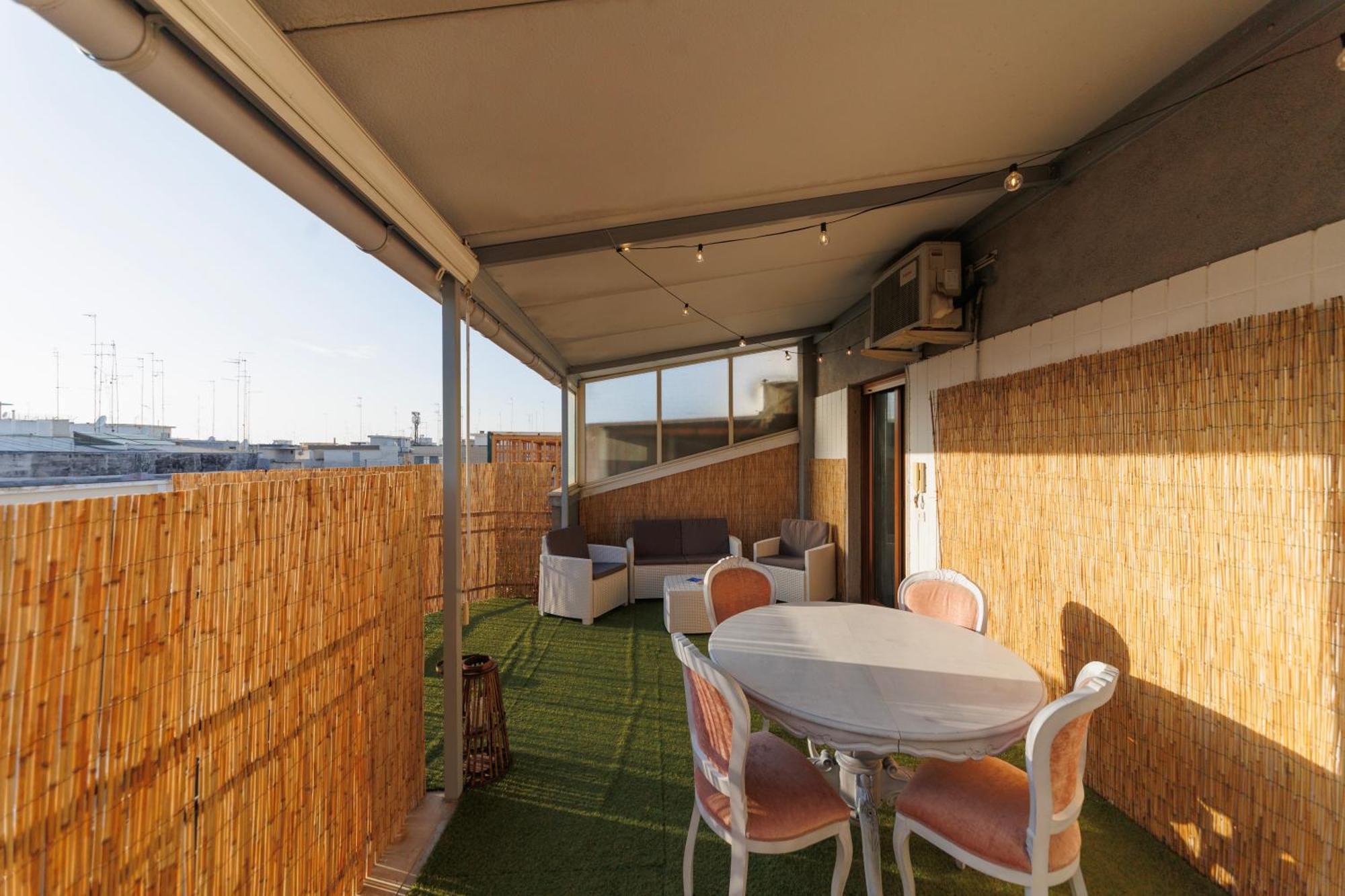 Atticoderossi A 500Mt Da Stazione&Centrostorico Apartamento Bari Exterior foto