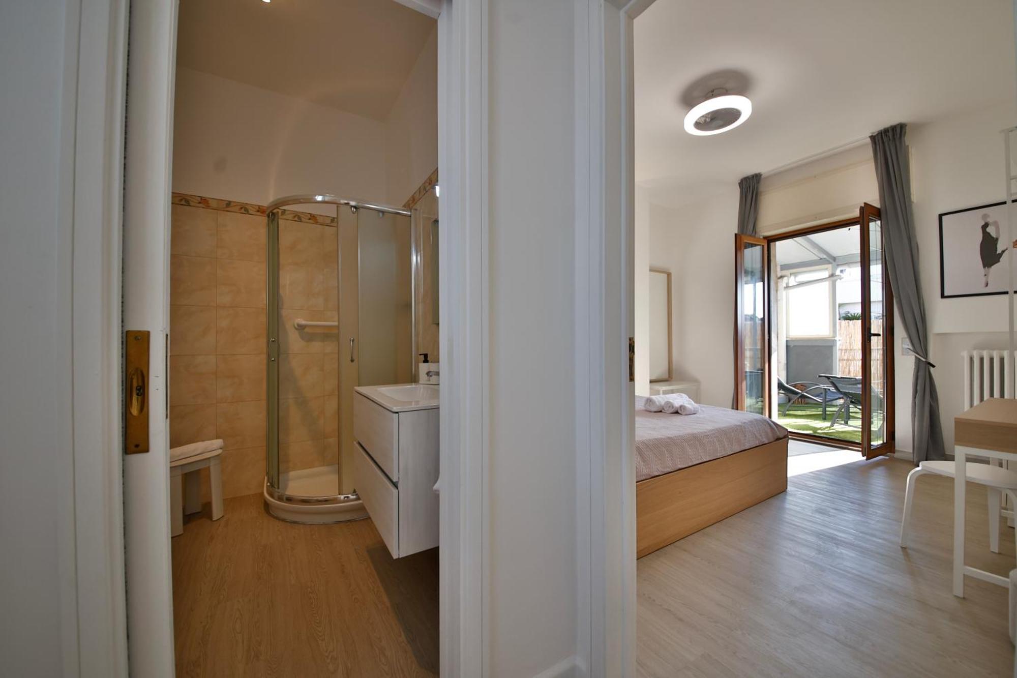 Atticoderossi A 500Mt Da Stazione&Centrostorico Apartamento Bari Exterior foto